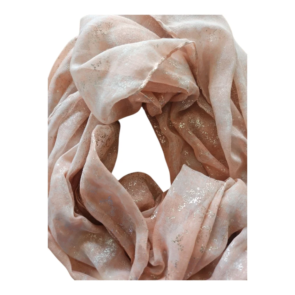 2 APT 9 Infinity Loop Scarves - Picture 3 of 11